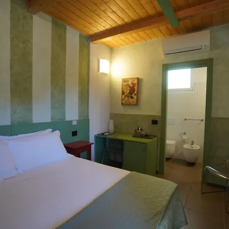 Ca Da Iride Hotel 3*